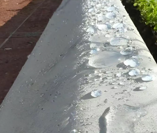 覃塘硅烷浸渍涂料在混凝土保护中的应用