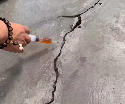 覃塘混凝土裂缝修补技术详解​